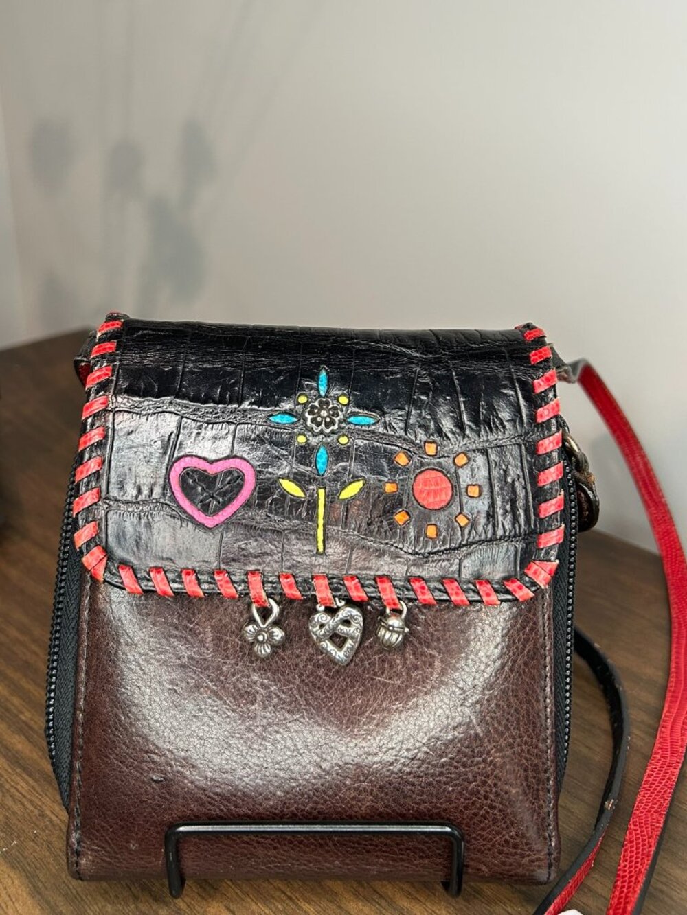 Brighton Cordoba Mini Crossbody Wallet Bag Leather Red Black Whipstich w/ Charms
